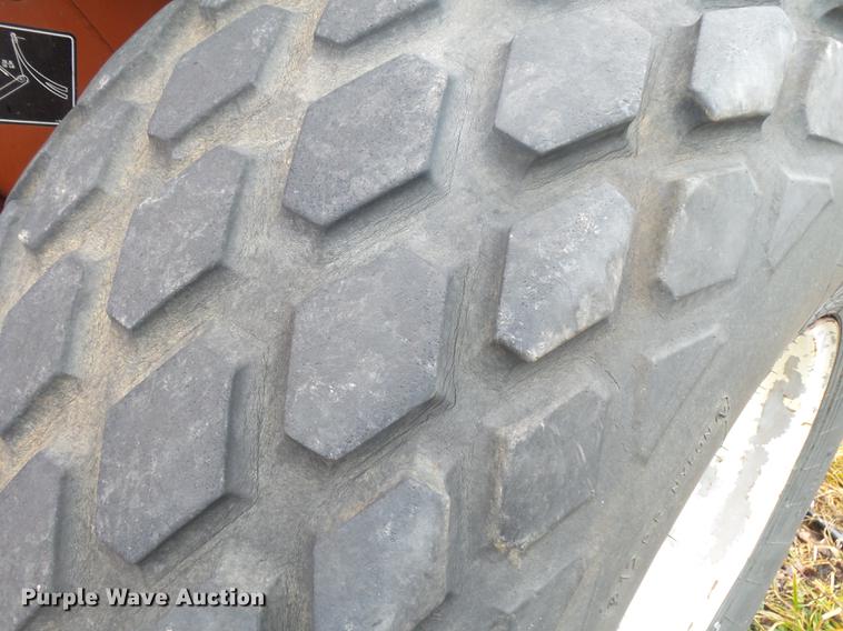 image for item DB7263 1998 Hesston 4900 large square baler