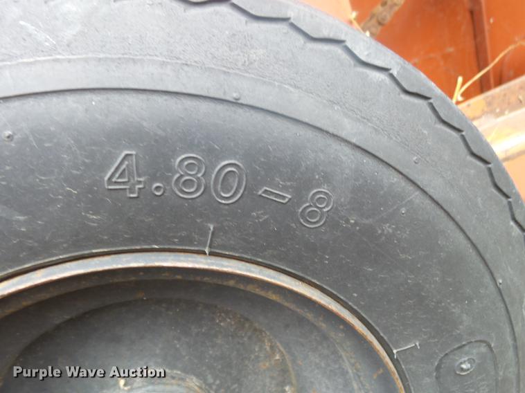 image for item DB7263 1998 Hesston 4900 large square baler