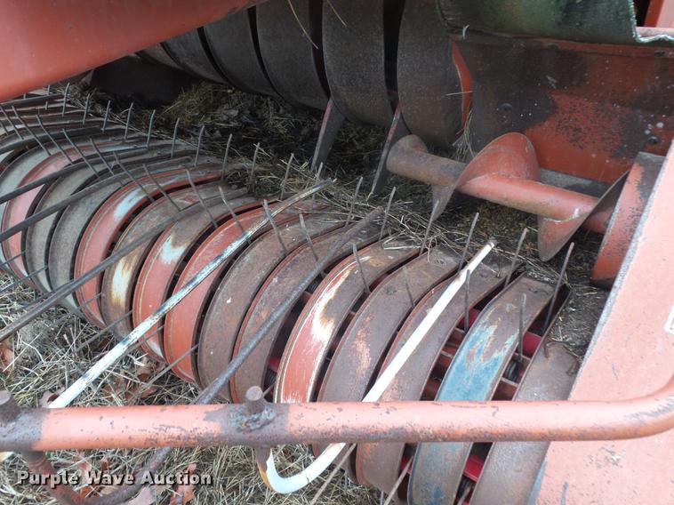 image for item DB7263 1998 Hesston 4900 large square baler