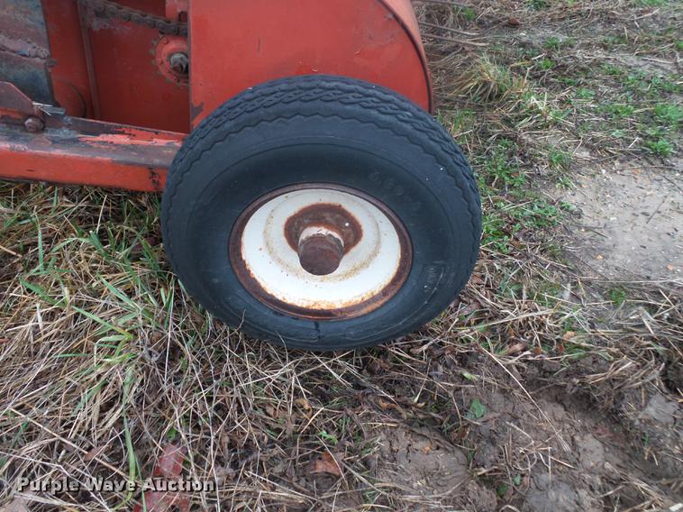 image for item DB7263 1998 Hesston 4900 large square baler