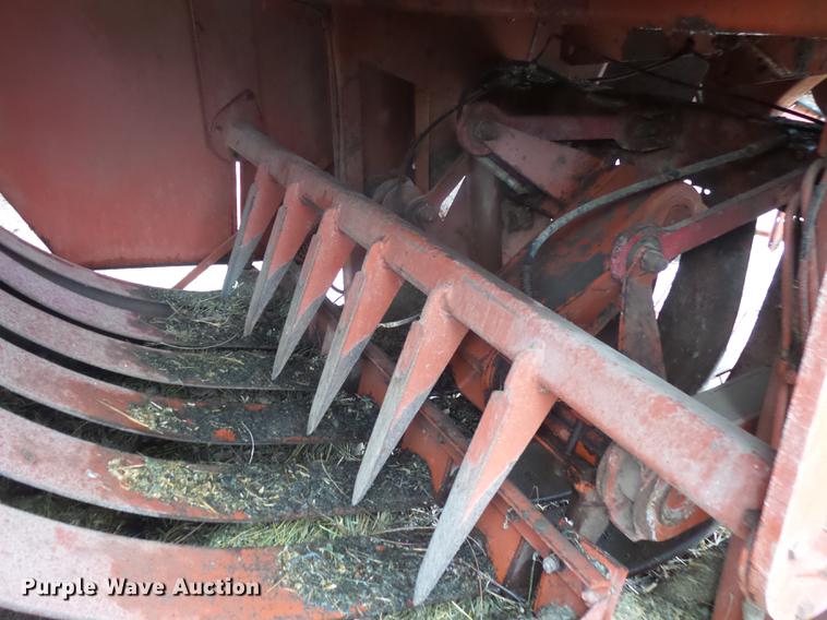 image for item DB7263 1998 Hesston 4900 large square baler