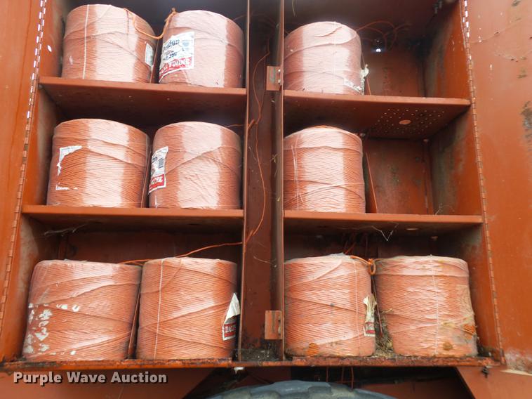 image for item DB7263 1998 Hesston 4900 large square baler