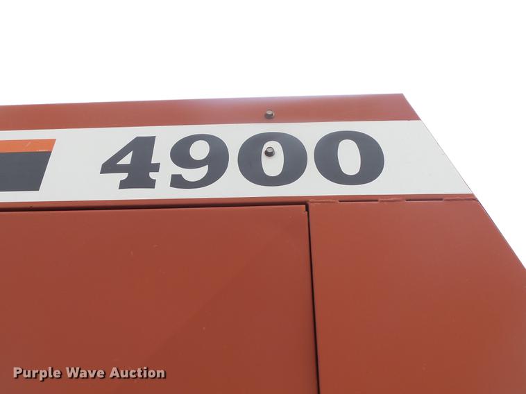 image for item DB7263 1998 Hesston 4900 large square baler