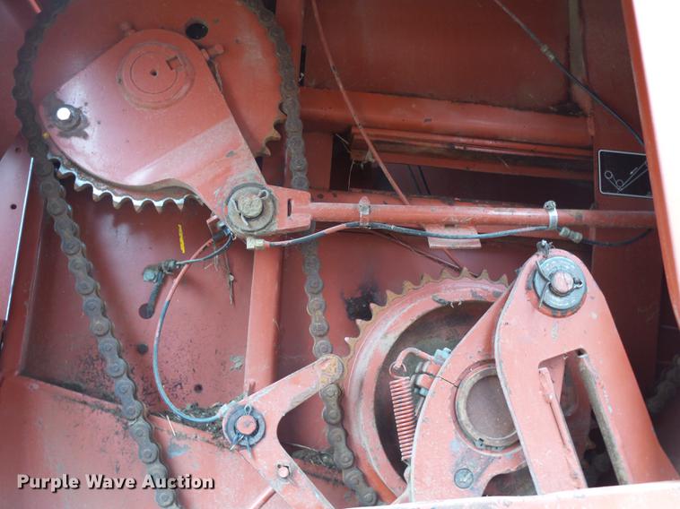 image for item DB7263 1998 Hesston 4900 large square baler