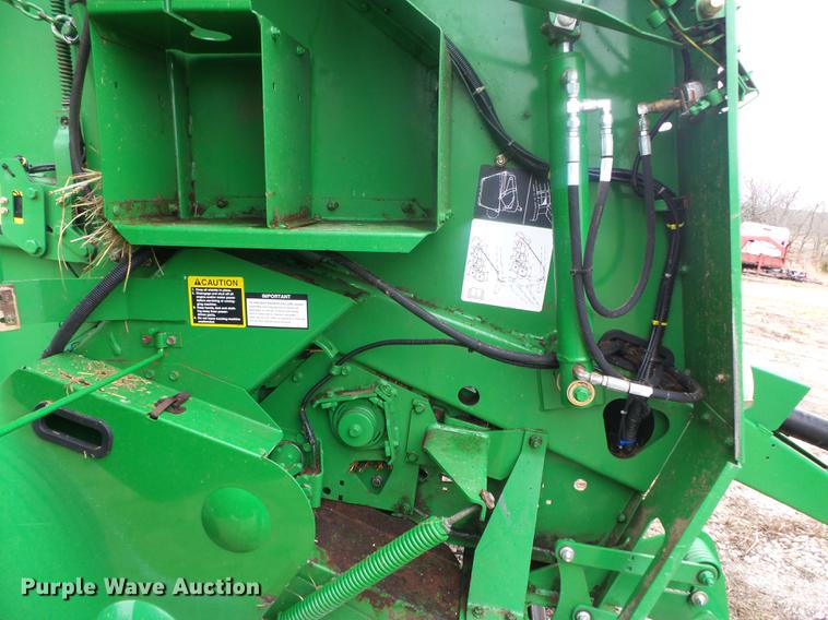 image for item DB7264 2012 John Deere 468 Mega Wide Plus round baler
