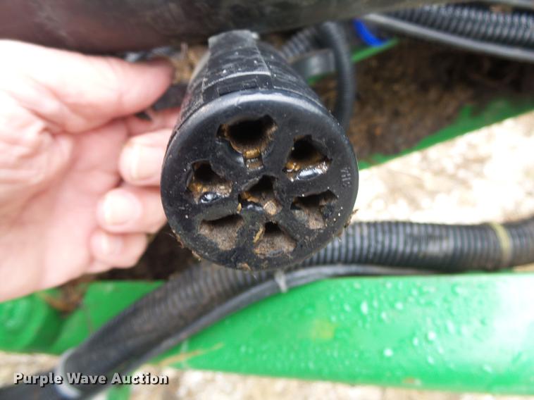 image for item DB7264 2012 John Deere 468 Mega Wide Plus round baler