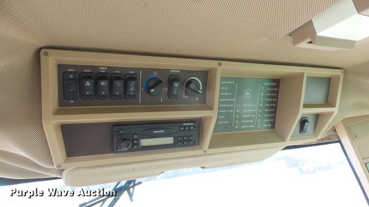 image for item DC0665 2001 John Deere 9750 STS combine