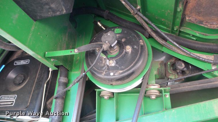 image for item DC0665 2001 John Deere 9750 STS combine