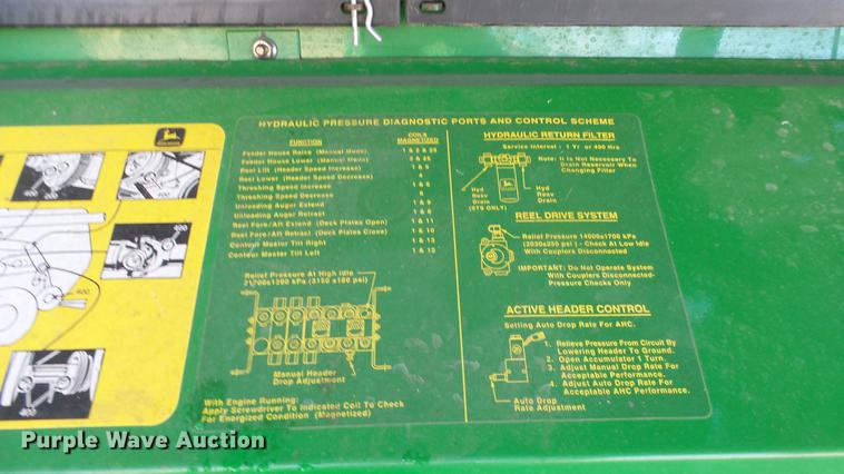 image for item DC0665 2001 John Deere 9750 STS combine