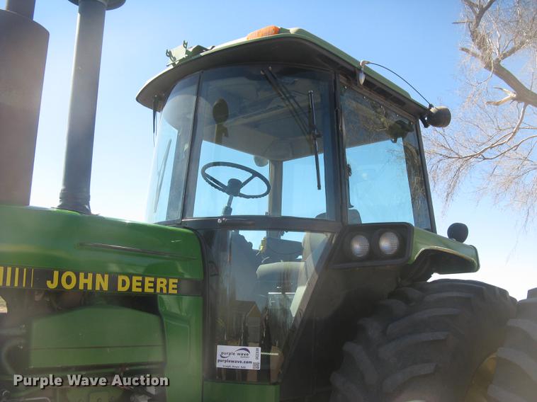 image for item DC2338 1990 John Deere 4955 MFWD tractor