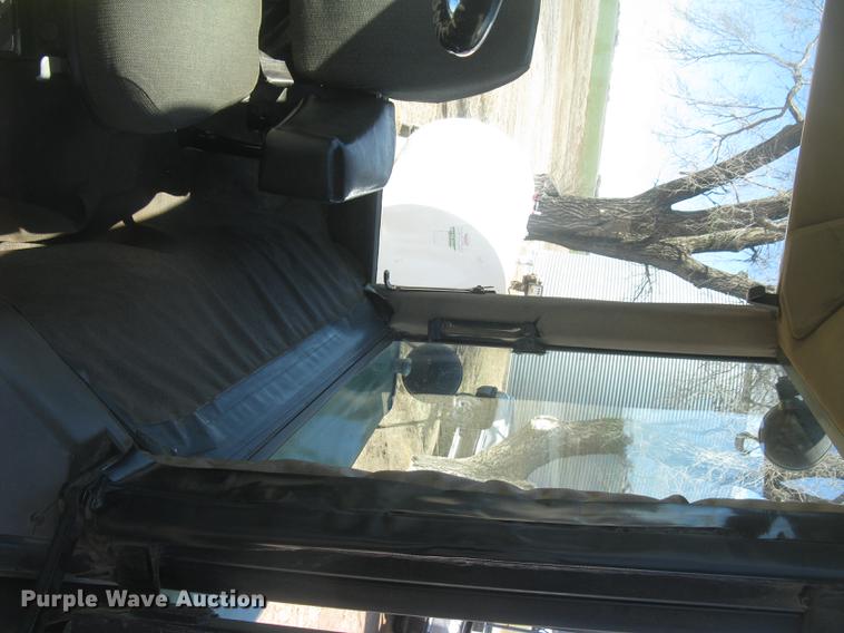 image for item DC2338 1990 John Deere 4955 MFWD tractor