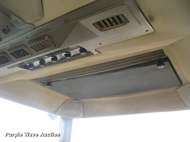 image for item DC2338 1990 John Deere 4955 MFWD tractor