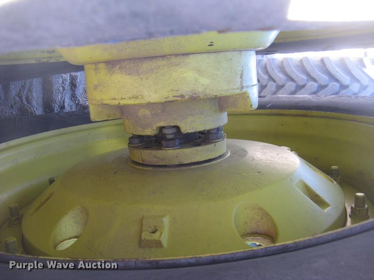 image for item DC2338 1990 John Deere 4955 MFWD tractor