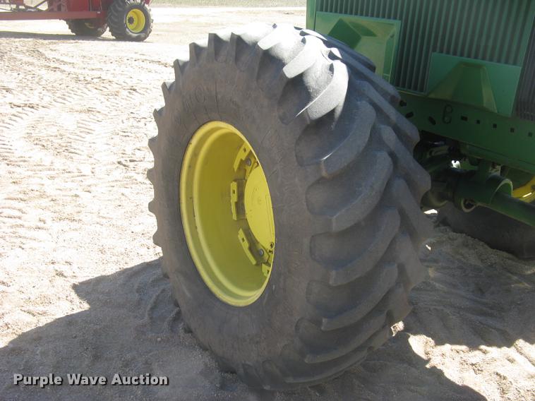 image for item DC2338 1990 John Deere 4955 MFWD tractor