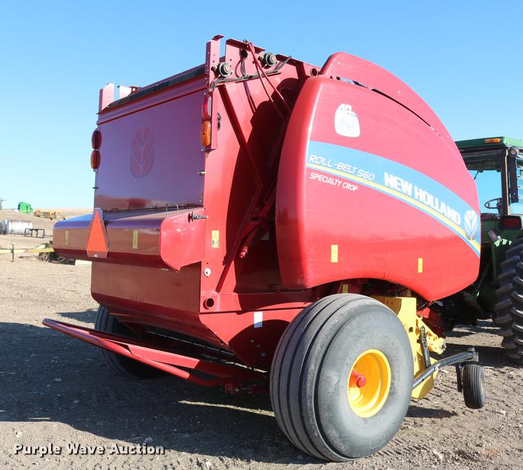 image for item DC3505 2015 New Holland Rollbelt 560 specialty crop round baler