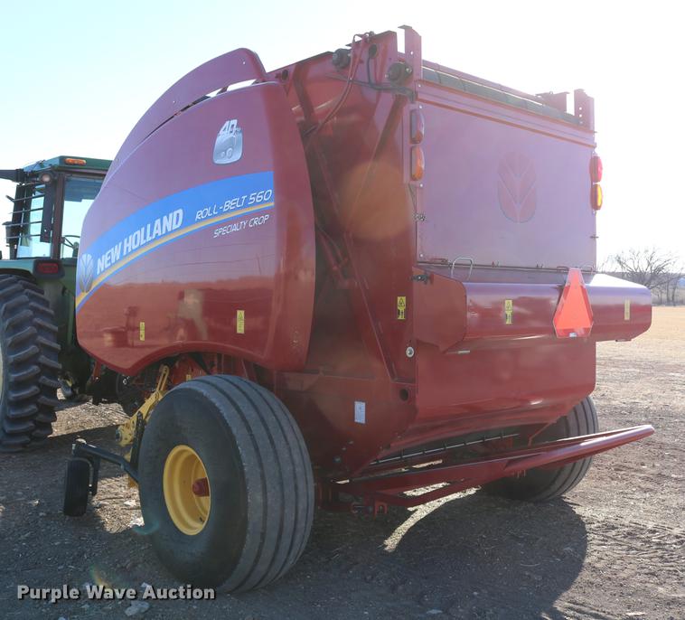 image for item DC3505 2015 New Holland Rollbelt 560 specialty crop round baler