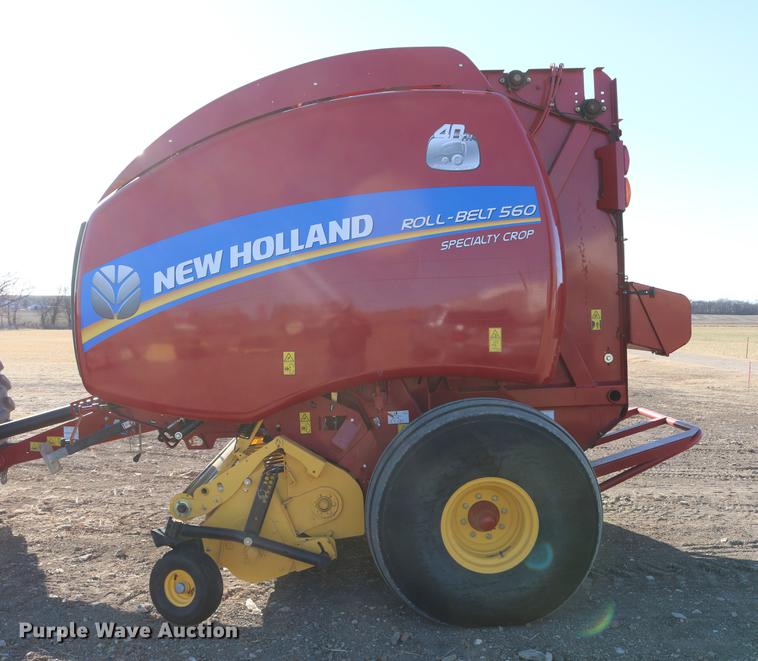 image for item DC3505 2015 New Holland Rollbelt 560 specialty crop round baler