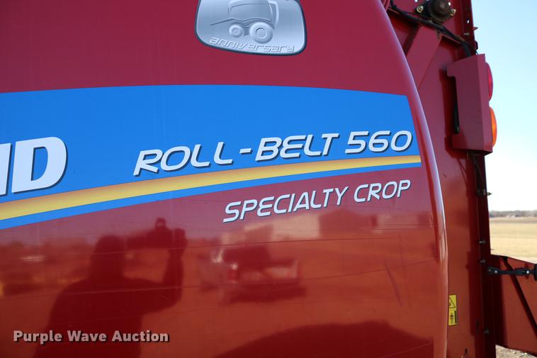 image for item DC3505 2015 New Holland Rollbelt 560 specialty crop round baler