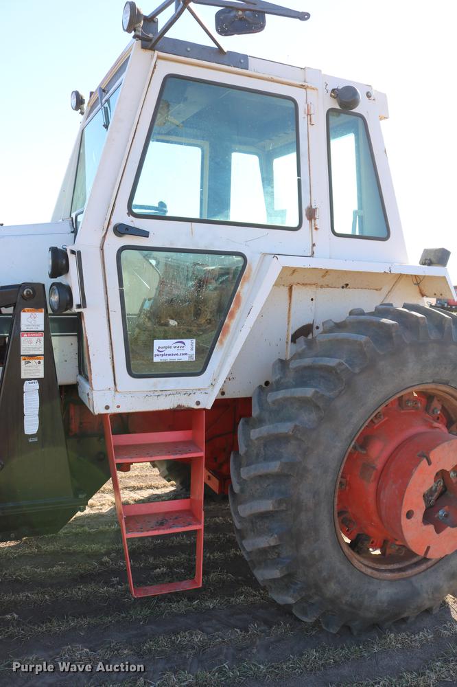 image for item DC3521 1975 Case 1370 tractor