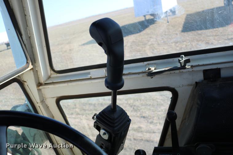 image for item DC3521 1975 Case 1370 tractor