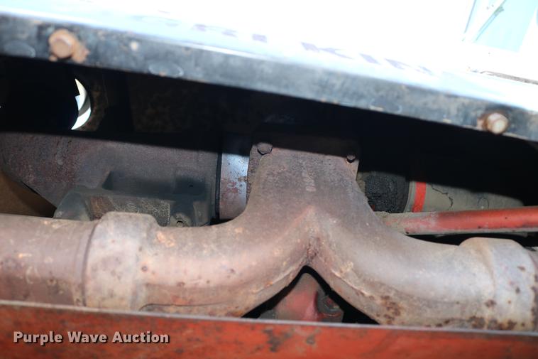 image for item DC3521 1975 Case 1370 tractor