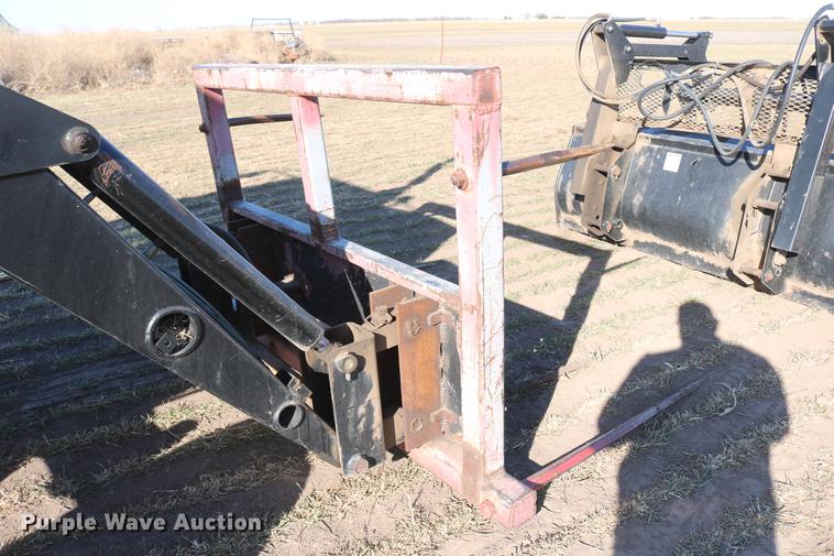 image for item DC3521 1975 Case 1370 tractor