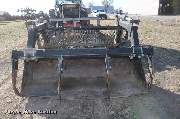 image for item DC3521 1975 Case 1370 tractor