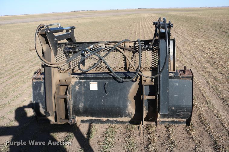 image for item DC3521 1975 Case 1370 tractor