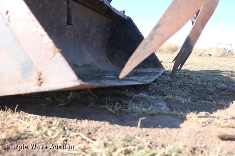 image for item DC3521 1975 Case 1370 tractor