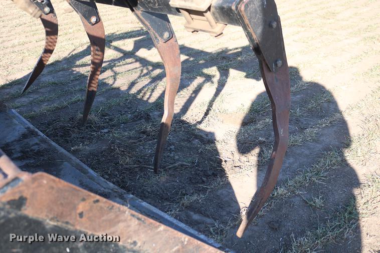 image for item DC3521 1975 Case 1370 tractor