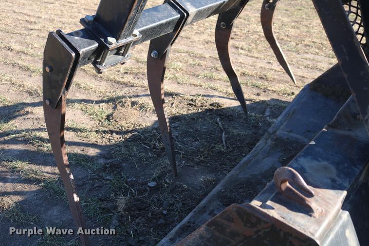 image for item DC3521 1975 Case 1370 tractor