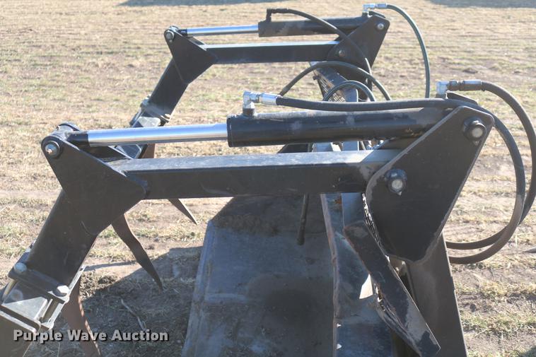 image for item DC3521 1975 Case 1370 tractor