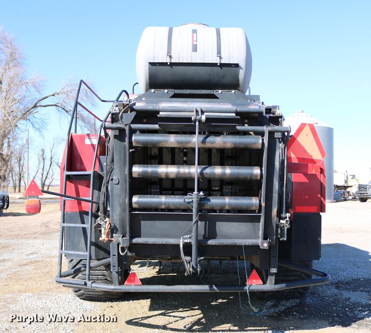 image for item DC3523 2004 Case IH LBX432 large square baler