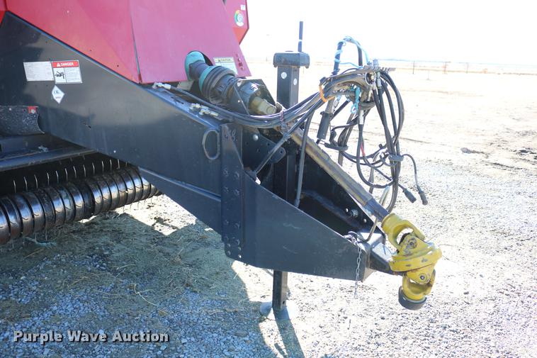 image for item DC3523 2004 Case IH LBX432 large square baler