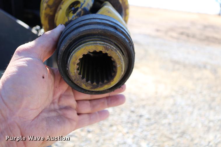 image for item DC3523 2004 Case IH LBX432 large square baler