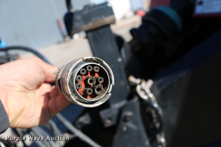 image for item DC3523 2004 Case IH LBX432 large square baler