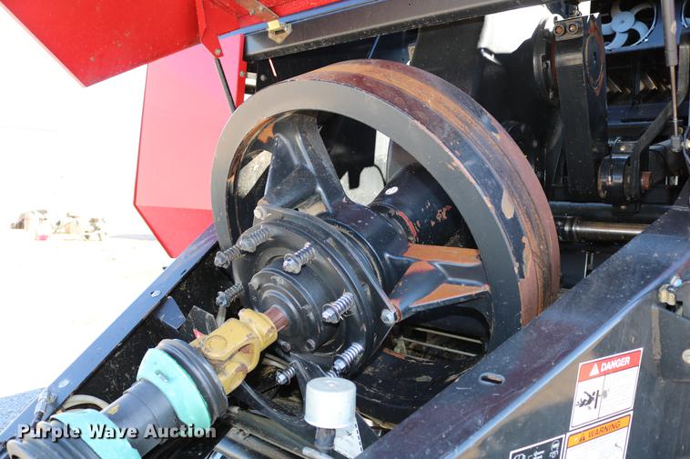 image for item DC3523 2004 Case IH LBX432 large square baler