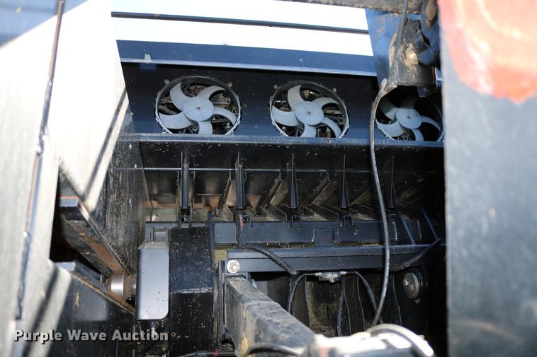 image for item DC3523 2004 Case IH LBX432 large square baler