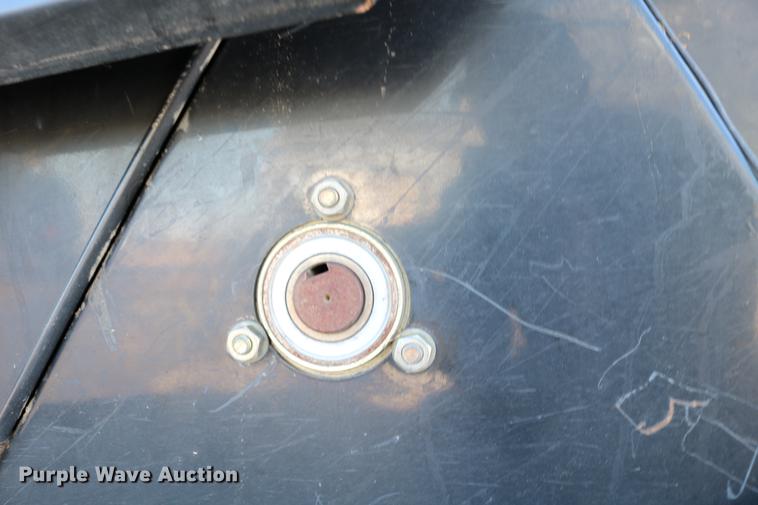 image for item DC3523 2004 Case IH LBX432 large square baler