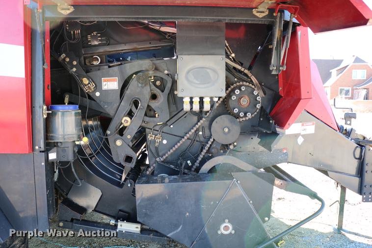 image for item DC3523 2004 Case IH LBX432 large square baler