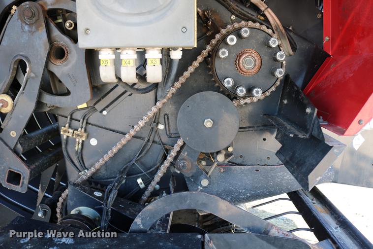 image for item DC3523 2004 Case IH LBX432 large square baler