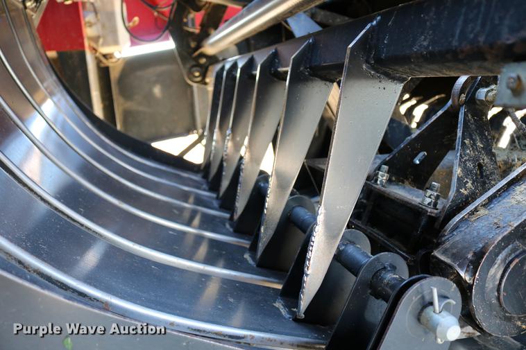 image for item DC3523 2004 Case IH LBX432 large square baler