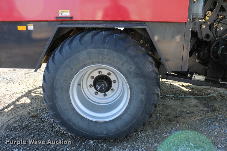 image for item DC3523 2004 Case IH LBX432 large square baler