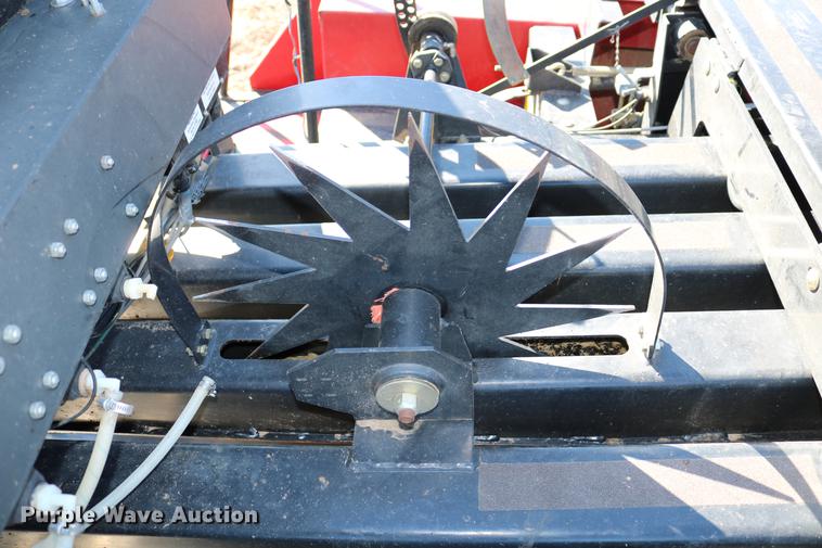 image for item DC3523 2004 Case IH LBX432 large square baler