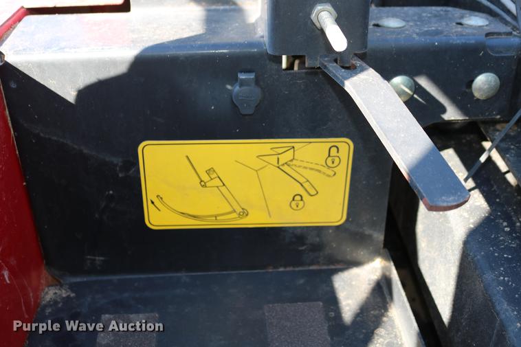 image for item DC3523 2004 Case IH LBX432 large square baler