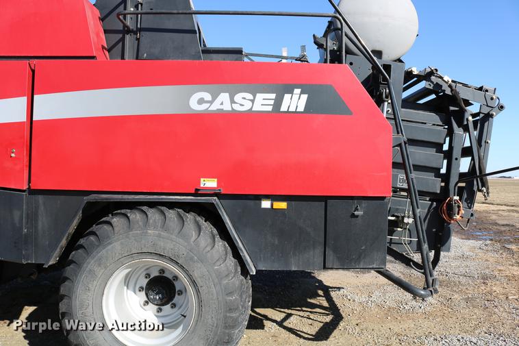 image for item DC3523 2004 Case IH LBX432 large square baler