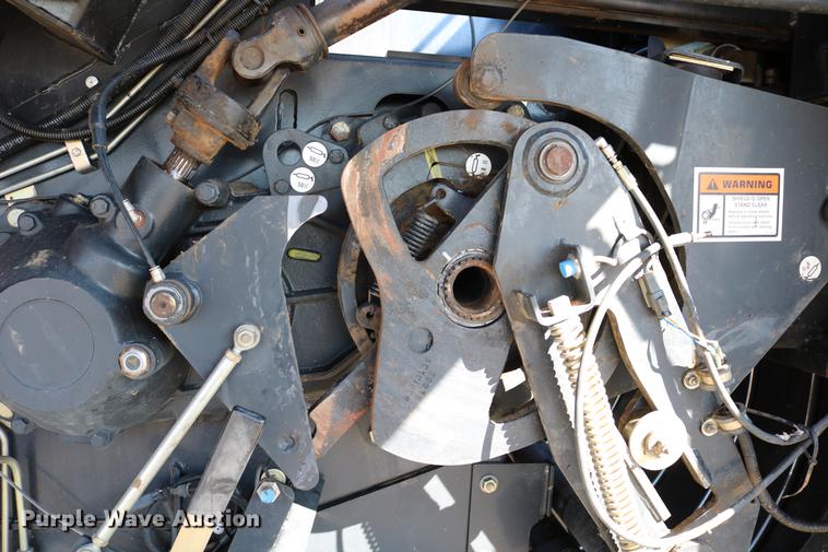 image for item DC3523 2004 Case IH LBX432 large square baler