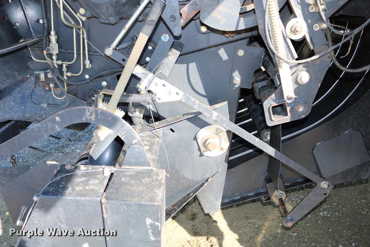 image for item DC3523 2004 Case IH LBX432 large square baler