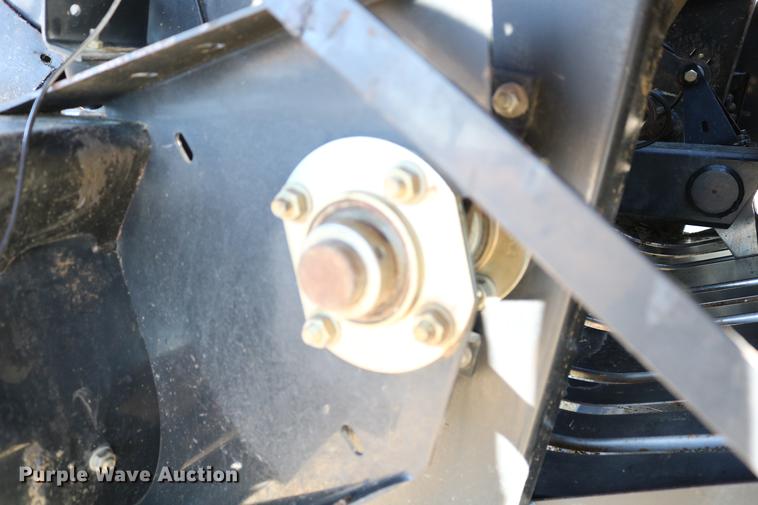 image for item DC3523 2004 Case IH LBX432 large square baler