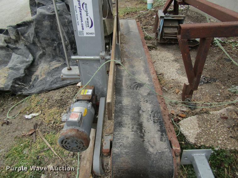 image for item DC4431 Fischbein 800 bag sewing machine